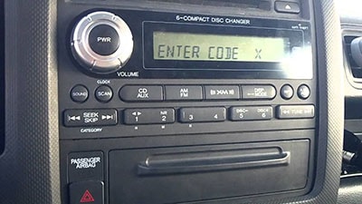 entrer code radio nissan e-nv200 evalia
